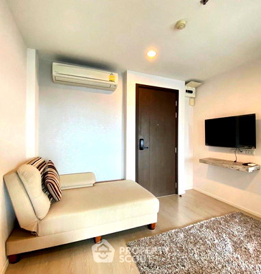 Condos for rent : 1-BR Condo at Rhythm Sathorn-Narathiwas near BTS Chong Nonsi (ID 1008350)