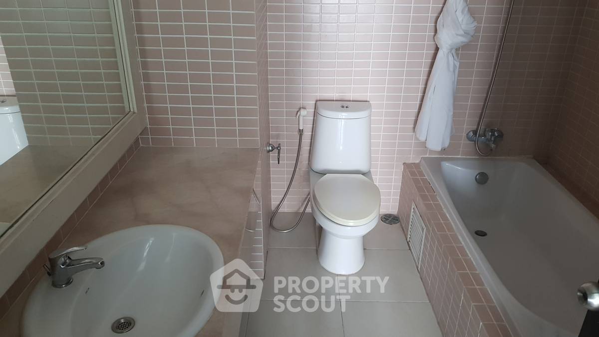 รูป คอนโด 2-ห้องนอน ที่ ซิตี้ สมาร์ท สุขุมวิท18 ใกล้ BTS อโศก (ID 467496) - รูปที่ 2/7