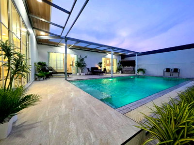 บ้านเดี่ยว หนองปรือ ชลบุรี : Modern Pool Villa for Sale East Pattaya Noen Plub Wan