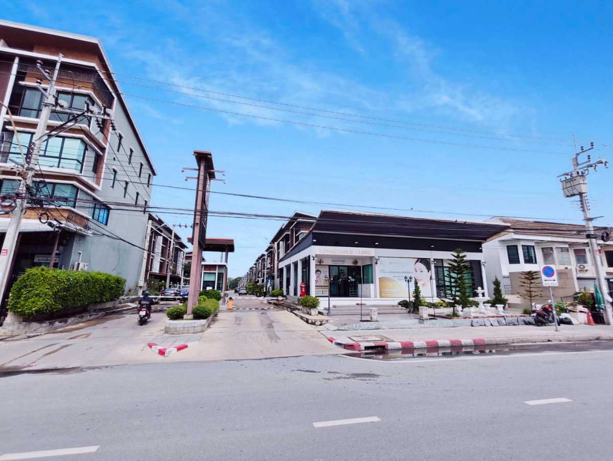 รูป ให้เช่าสำนักงาน โชว์รูม หรือทำเป็นคลีนิค ริมถนนสามวา ใกล้ซอยสามวา13 - รูปที่ 3/9