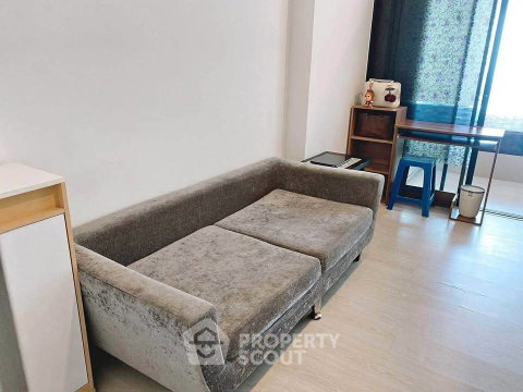 2-BR Condo at Knightsbridge Phaholyothin Interchange in Anusawari (ID 2857180)