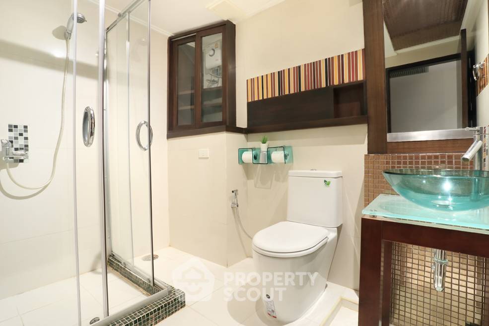 รูป คอนโด 2-ห้องนอน ที่ เออร์บานา หลังสวน คอนโดมิเนียม ใกล้ BTS ราชดำริ (ID 511882) - รูปที่ 5/8