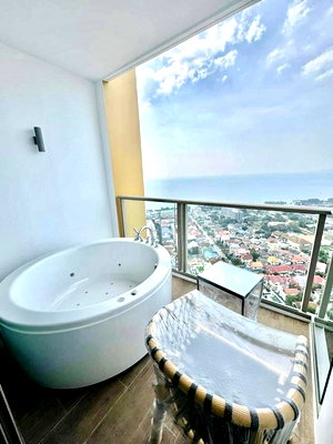 Condos for rent : The Riviera Ocean Drive 1 Bedroom Condo for Rent Jomtien