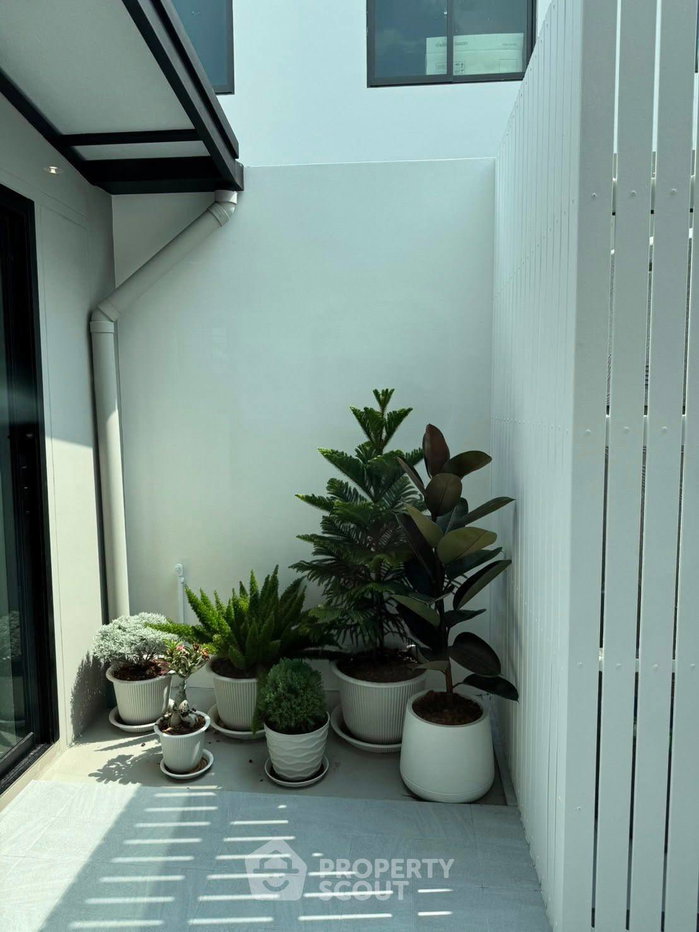 รูป ทาวน์เฮ้าส์ 3-ห้องนอน ที่ พลีโน่ สุขุมวิท - บางนา 4 ใน บางแก้ว (ID 2860235) - รูปที่ 16/17