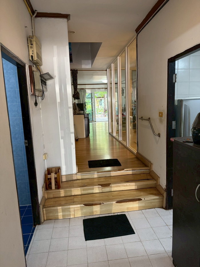 รูป 🏡 ขายบ้านทาวน์เฮ้าส์ สไตล์คัตเตอร์เฮ้าส์ ทำเลทองรังสิต - รูปที่ 8/16