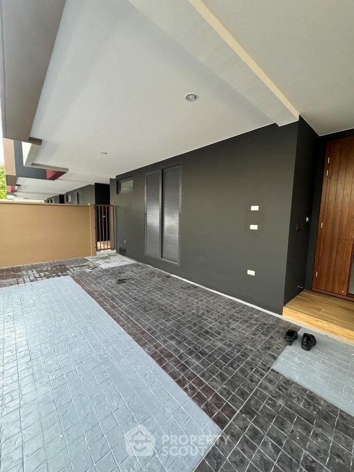 รูป บ้าน 4-ห้องนอน ที่ บ้านกลางเมือง คลาสเซ่ สุขุมวิท 77 ใน สวนหลวง (ID 1396528) - รูปที่ 2/33