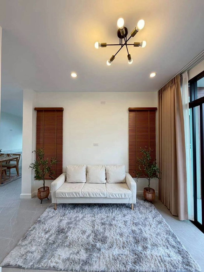 รูป บ้านเดี่ยวมือ 1 สร้างใหม่ ตรงข้ามอนามัยบึง ศรีราชา พร้อมอยู่ - รูปที่ 2/16