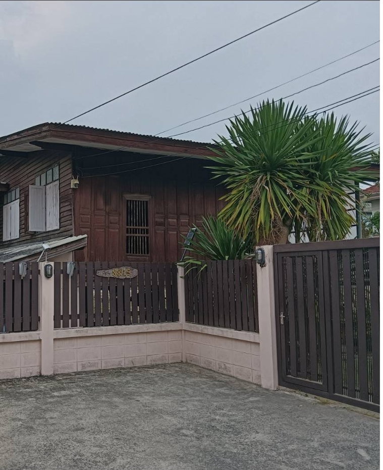 รูป ขายบ้านพร้อมที่ดิน ใกล้ถนนประเสริฐมนูกิจ ซ.เสนานิคม 1 ซอย 25 ขนาด 145.5 ตารางวา บรรยากาศดี เหมาะอยู่อาศัย - รูปที่ 9/11