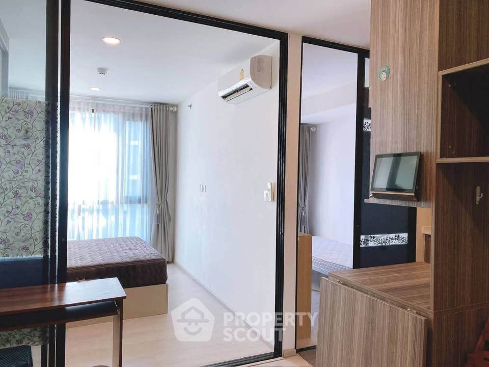 picture 1-BR Condo at Knightsbridge Phaholyothin Interchange in Anusawari (ID 2857579) - 4/17
