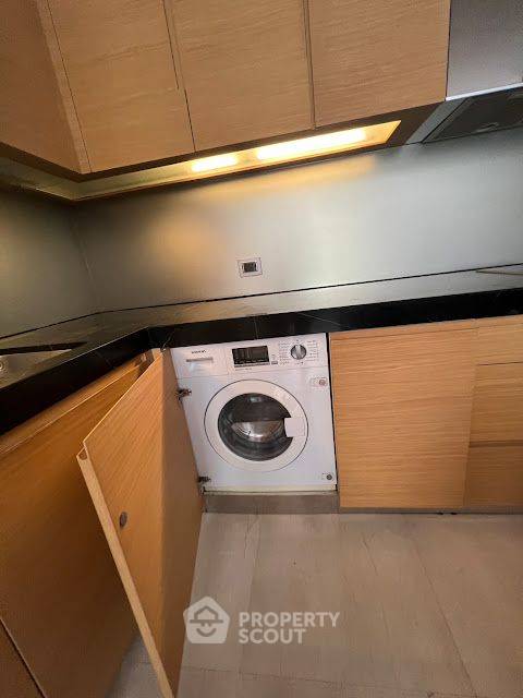 รูป คอนโด 1-ห้องนอน ที่ ศาลาแดง เรสซิเด้นซ์ คอนโดมิเนียม ใกล้ MRT สีลม (ID 567071) - รูปที่ 15/16