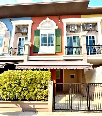 Townhouses for rent : FOR RENT  TOWNHOUSE PROPERTY  18000 BAHT per MONTH