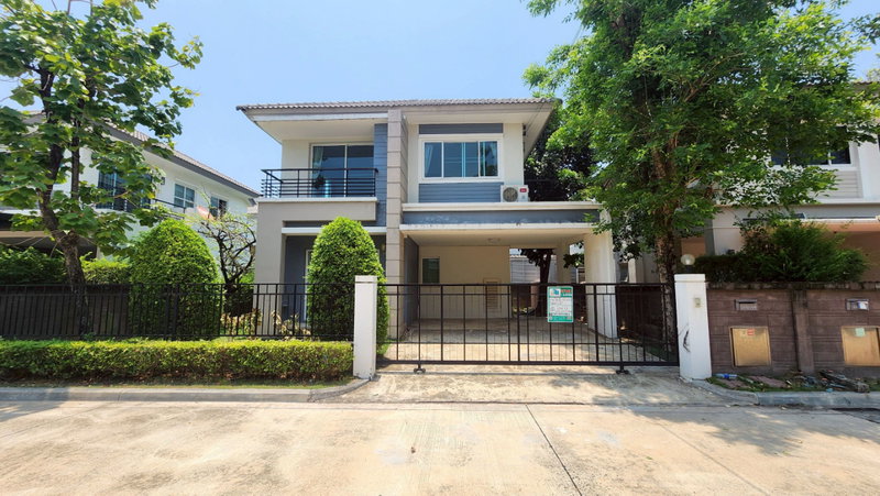 Houses for sale : House for sale, 2-storey detached house in The Grand Rama 2 .  ready to move in, located on Rama 2 Road. Best value price in the project.