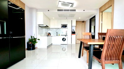 Condos for sale : 🛏️ 2 Bed - 🛁 2 Bath - 🏙️ Sea View - 🌏 FOREIGN name - 🏢 The Riviera Jomtien Pattaya - Ref: RJ47