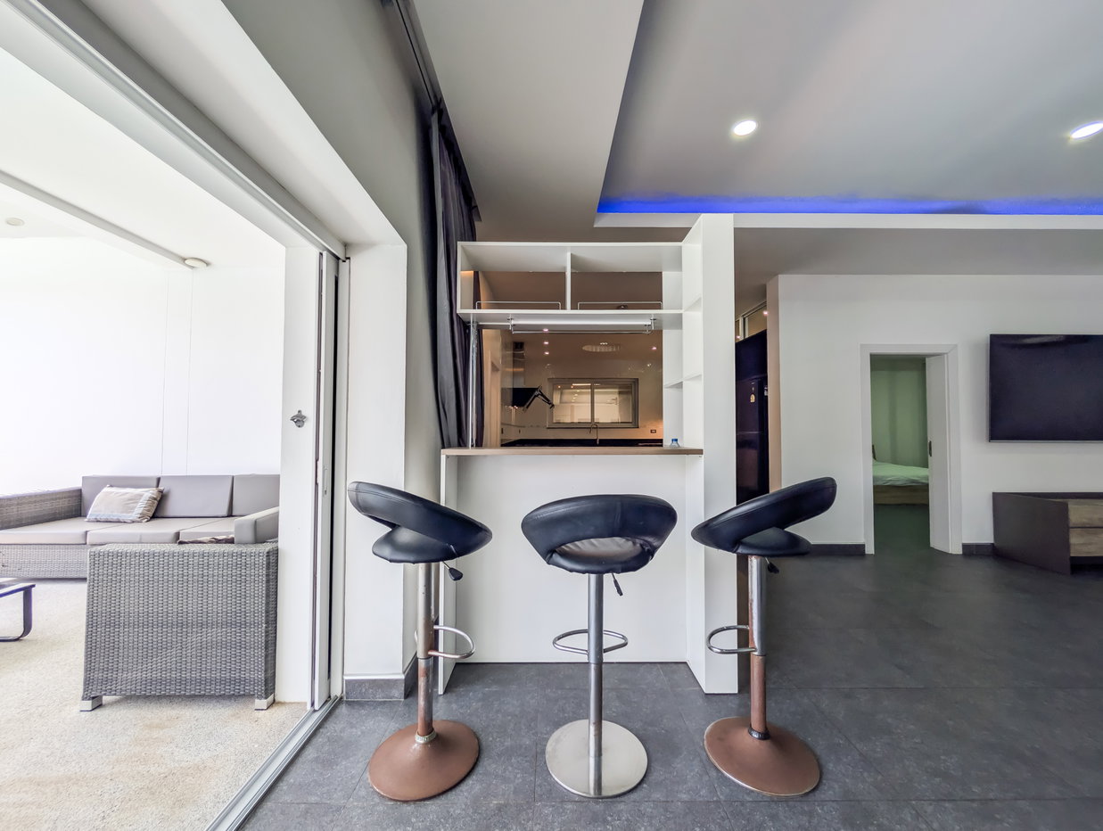 รูป Luxury Pool Villa for Sale East Pattaya Near Regents School - รูปที่ 8/26