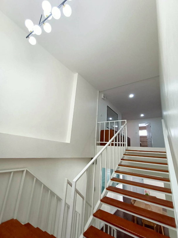 รูป บ้านเดี่ยว 6 ห้องนอน ใกล้ห้างเมญ่า และถนนนิมมาน - รูปที่ 5/12
