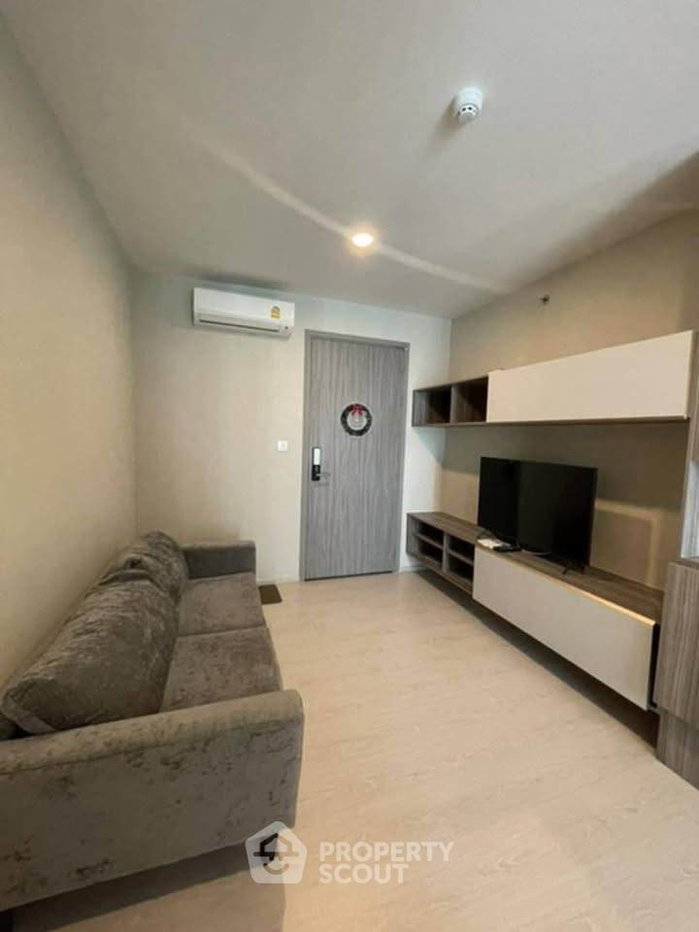 picture 1-BR Condo at Knightsbridge Phaholyothin Interchange in Anusawari (ID 2858368) - 5/15