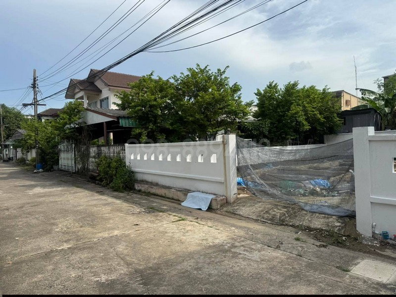 รูป ที่ดินเปล่า นวมินทร์ 26 ขนาด 60 ตรว กว้าง12ม. ลึก20ม. เหมาะสำหรับซื้อเก็บ หรือสร้างบ้านพักอาศัย บรรยากาศเงียบสงบน่าอยู่ - รูปที่ 7/8
