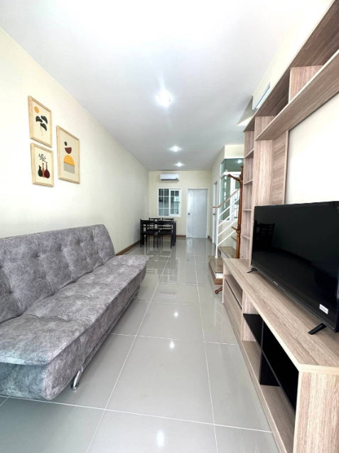 รูป ให้เช่าทาวน์โฮม 3 ห้องนอน โกลเด้นทาวน์ กาดรวมโชค-เชียงใหม่ ใกล้ Ruam Chok Mall (R1072) T.0946511456 - รูปที่ 1/9