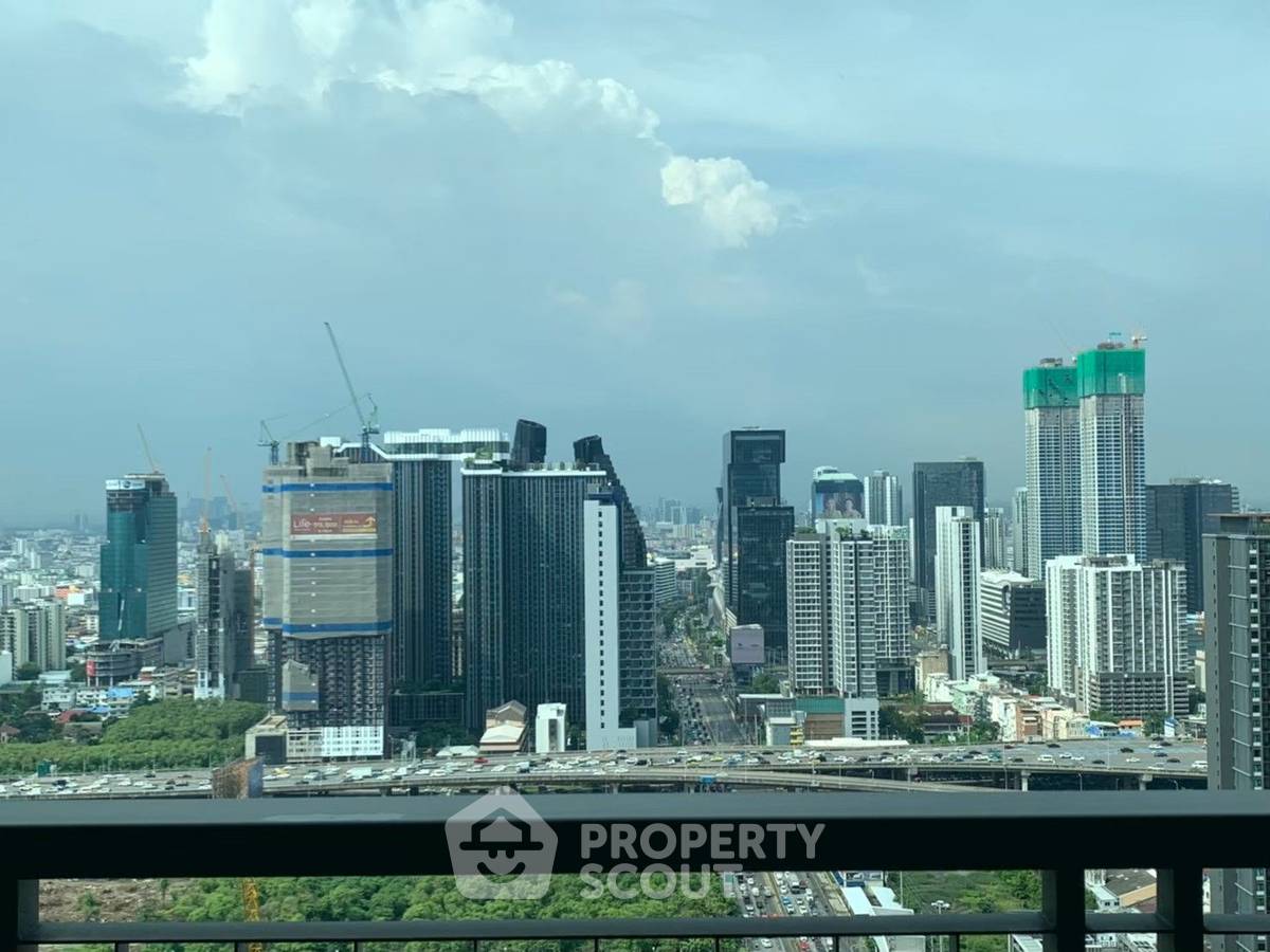 รูป คอนโด 2-ห้องนอน ที่ คิว อโศก ใกล้ MRT เพชรบุรี (ID 2855862) - รูปที่ 5/10