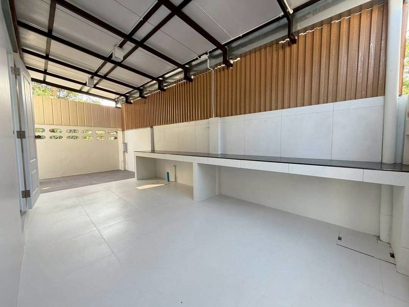 รูป บ้านเดี่ยวมือ 1 สร้างใหม่ ใกล้โลตัสใหญ่ศรีราชา ชลบุรี เดินทางสะดวก - รูปที่ 15/15