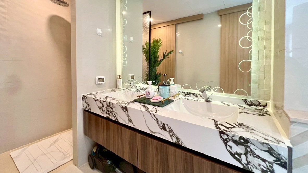 รูป 🛏️ 2 ห้องนอน - 🛁 2 ห้องน้ำ - 🏙️ Sea View - 🌏 ชื่อชาวต่างชาติ - 🏢 The Riviera Jomtien Pattaya - รหัส: RJ47 - รูปที่ 11/20