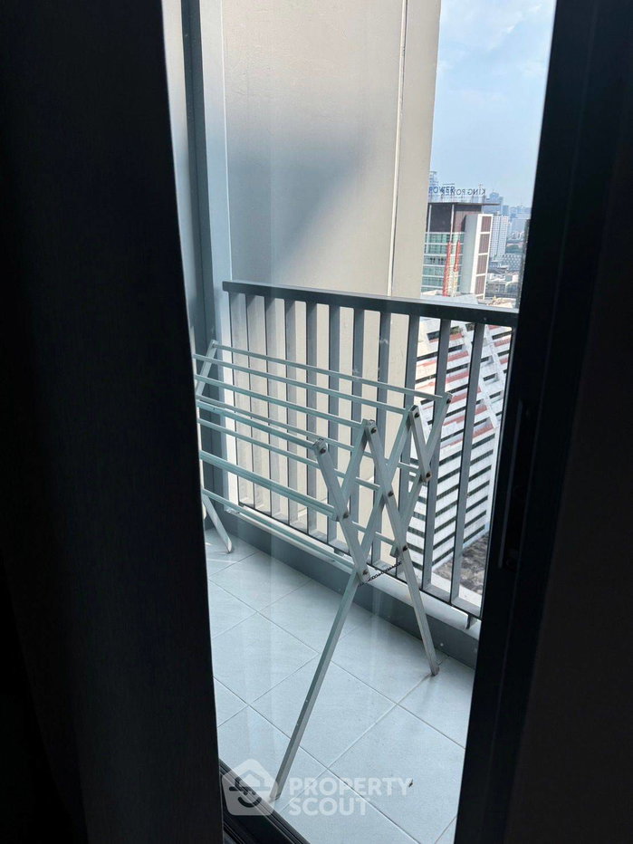 picture 2-BR Condo at Rhythm Rangnam near BTS Victory Monument (ID 1916060) - 11/19