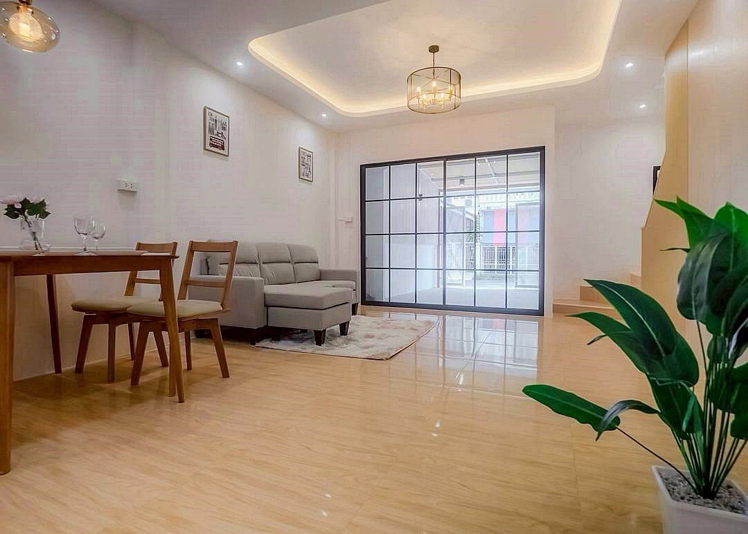 รูป บ้านสวย  พร้อมอยู่  หมู่บ้านบัวทอง 2  ทาวน์เฮ้าส์ 3 ห้องนอน   MRT สถานีคลองบางไผ่ อยู่หน้าหมู่บ้าน  ใกล้เซ็นทรัล เวสเกต - รูปที่ 9/16