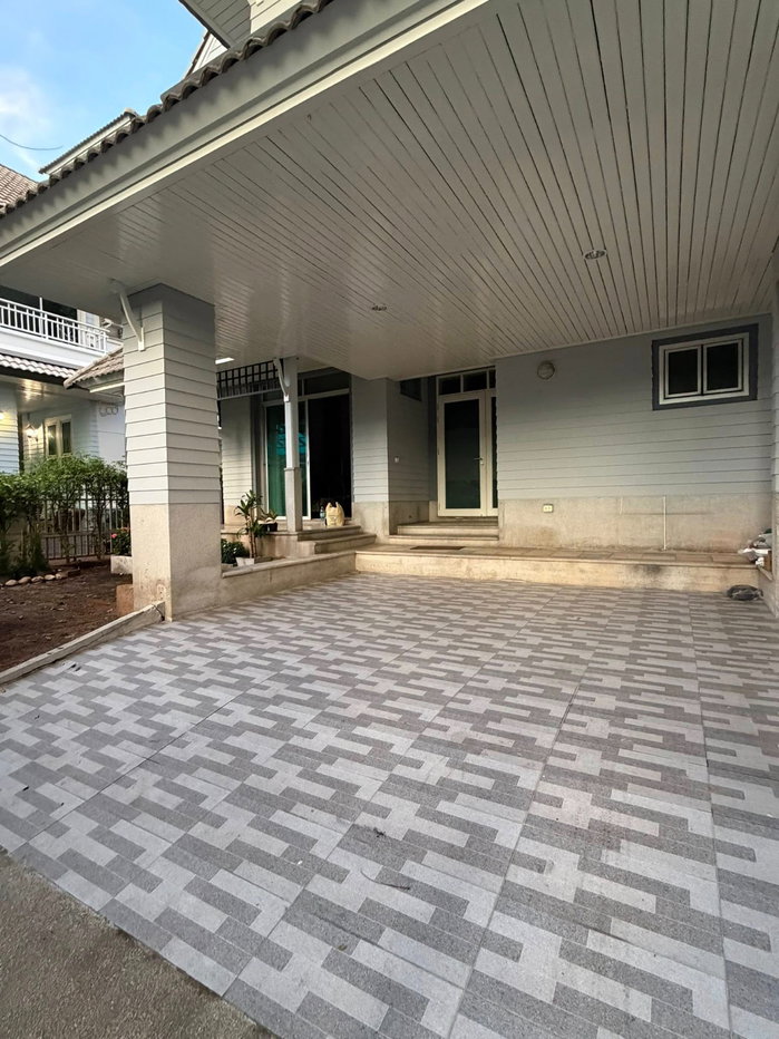 รูป ให้เช่า บ้านเดี่ยว ปรับเป็น 4 ห้องนอนได้ พร้อมห้องแม่บ้าน ทำเลสุขุมวิท 101/1  - รูปที่ 2/6