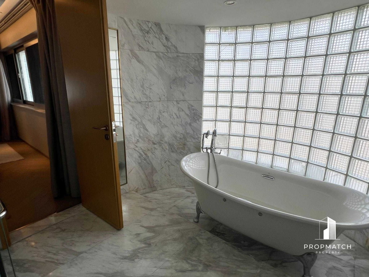 รูป PM033876 ✨Flash Deal ✨ Le Raffiné Sukhumvit 24 (3Bed 5Bath 371 SQM.) พร้อมอยู่ ! เพียง 300,000 บาทต่อเดือน Tel.0981315848 @propmatch - รูปที่ 20/20