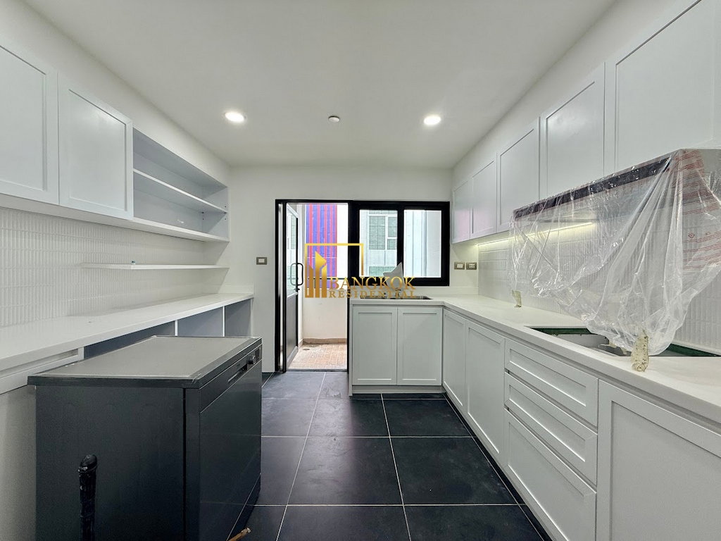 picture Modernized 3 Bedroom Luxury Apartment in Ekkamai Area - BR21421AP - 14/42