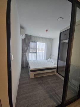 For rent! Kave Wonderland opposite Thammasat University.