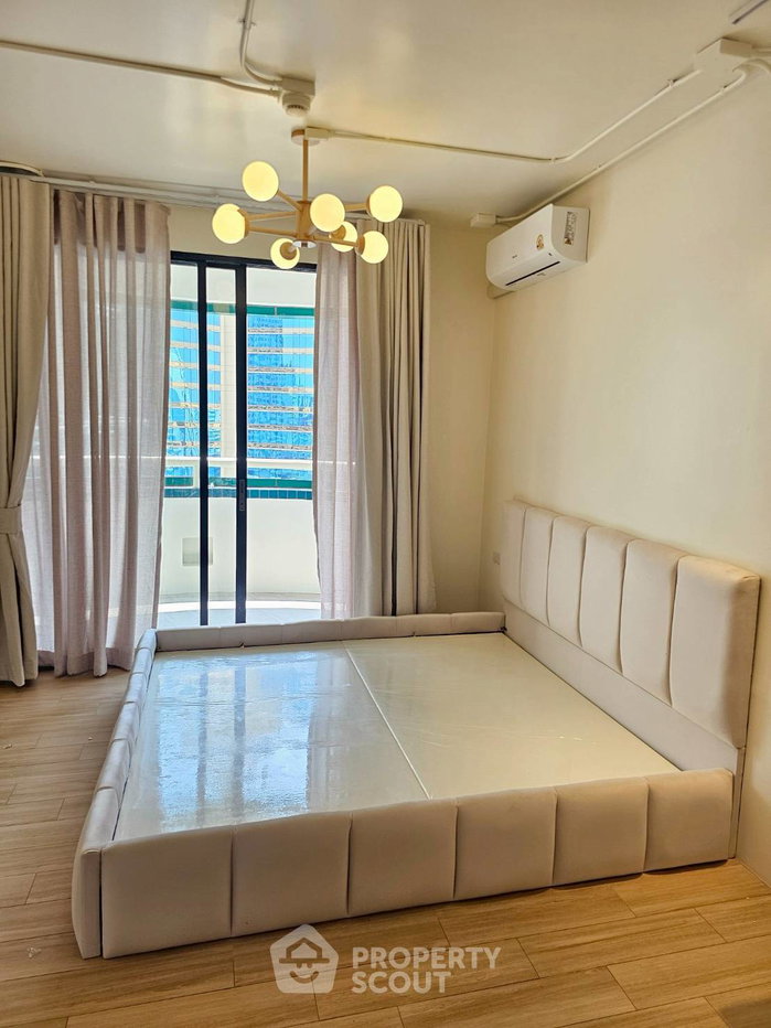 picture 3-BR Condo at Las Colinas near BTS Asok (ID 2843305) - 9/19