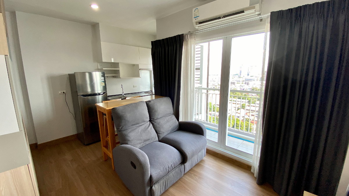 รูป ให้เช่า คอนโด renovate ใหม่ ใกล้ BTS ตลาดพลู พาร์คแลนด์ แกรนด์ ตากสิน (The Parkland Grand Taksin) พิเศษที่จอดรถ lock ตำแหน่งอยู่หน้าลิฟท์ - รูปที่ 3/17