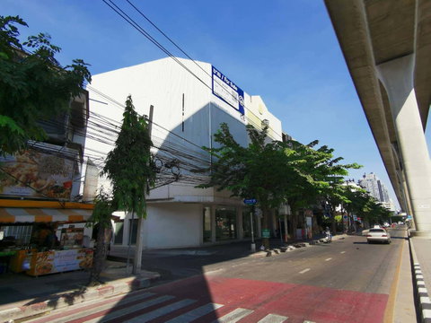 สำนักงาน 100 ตร.วา เตาปูน ดุสิต กรุงเทพมหานคร 48M