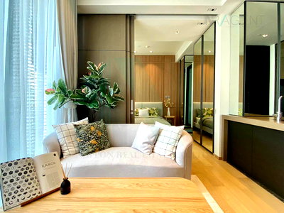 คอนโดให้เช่า : 🚩 ให้เช่าคอนโด ทเวนตี้เอท ชิดลม อาคาร The Villa ชั้น 17 1 ห้องนอน ขนาด 39.00 ตรม ใกล้ Central ชิดลม