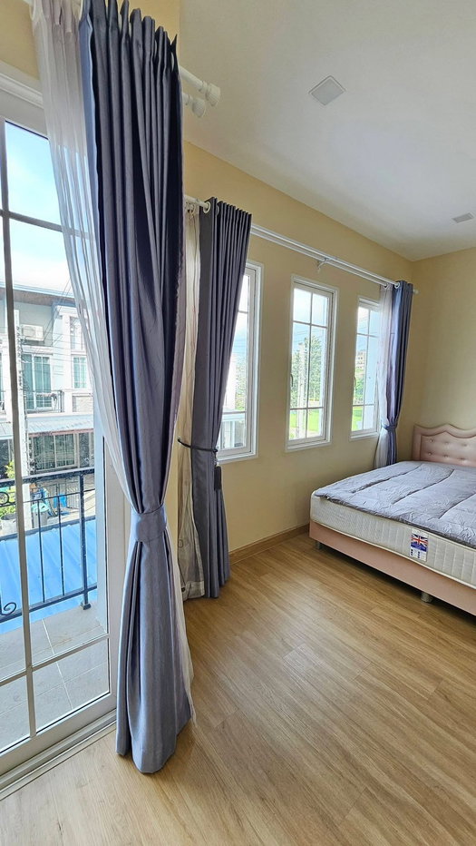 รูป 🏡✨ ให้เช่า Townhome Golden Neo Sukhumvit Lasalle 3 ห้องนอน 3 ห้องน้ำ ทาวน์โฮมหลังสวย โซนหน้าสวน ใกล้คลับเฮาส์และสระว่ายน้ำ 🌿Pet Friendly - รูปที่ 8/16