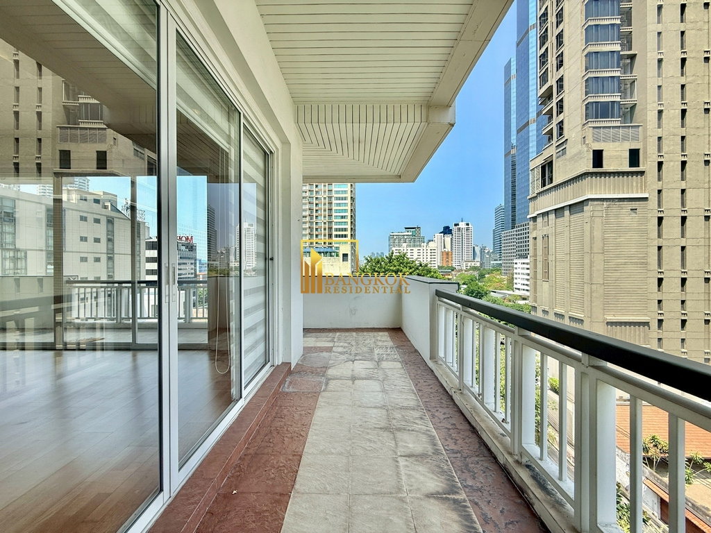 รูป Narathorn Place | Spacious 3 Bed Condo For Rent in Sathorn - BR4386CD - รูปที่ 5/46