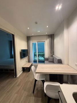 Chambery ชั้น 1 วิวสวย สงบร่มรื่น 7500 บาท