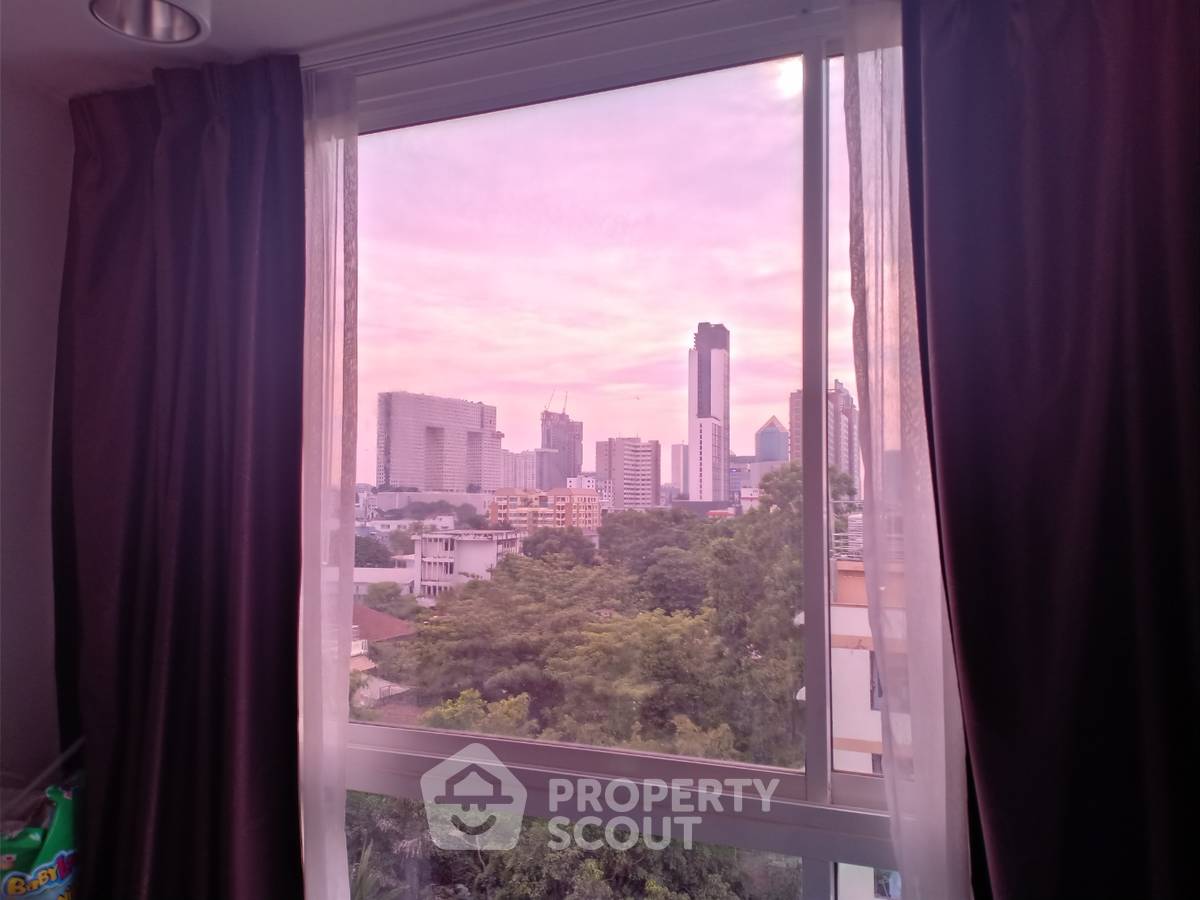 picture 1-Bedroom Condo At Chateau In Town Major Ratchayothin 2, 300m to BTS (ID 673564) - 5/13