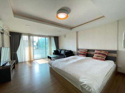 Seven star condo for sale 1,350,000THB Tel 082-389-9314 Boo