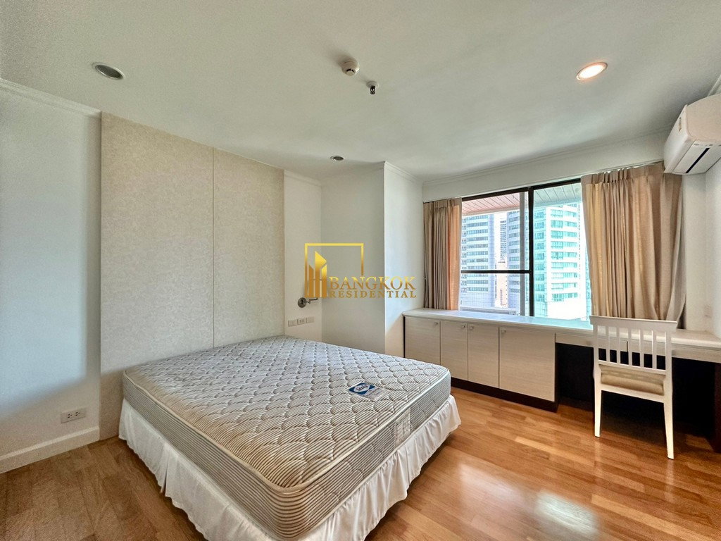 รูป Impressive 4 Bedroom Apartment in Asoke - BR0453AP - รูปที่ 20/49