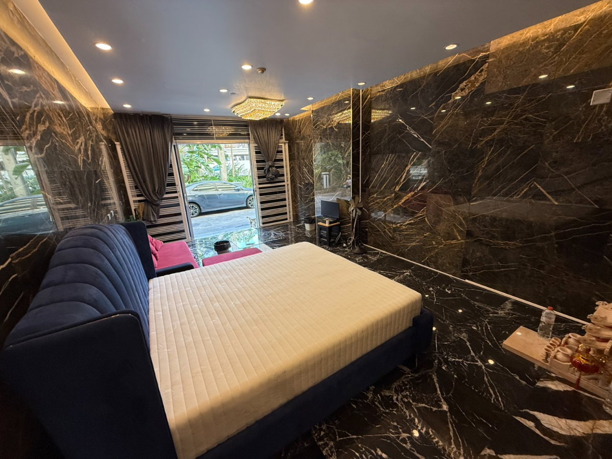 รูป ให้เช่า ออฟฟิศ สำนักงาน 35 ตรม อยู่ด้านล่างคอนโด สามารถทำธุรกิจได้ ซ.เจริญกรุง 65 - รูปที่ 4/13
