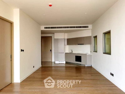Condos for sale : 1-BR Condo Magnolias Waterfront Residences, 30th Floor Near BTS Saphan Taksin (ID 1465932)