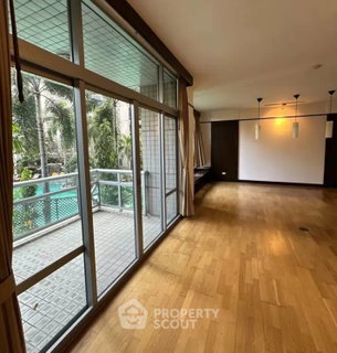 3-BR Condo at All Seasons Mansion Condominium near BTS Phloen Chit (ID 2866724)