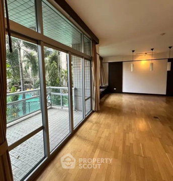 3-BR Condo at All Seasons Mansion Condominium near BTS Phloen Chit (ID 2866724)