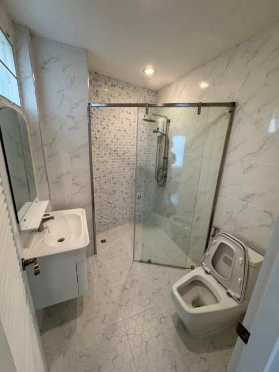 รูป 2.spoy1🏡 บ้านหรูพร้อมสระว่ายน้ำส่วนตัว ใกล้พัทยา | รีโนเวทใหม่ทั้งหลัง  TEL:099-690-3486 - รูปที่ 13/14