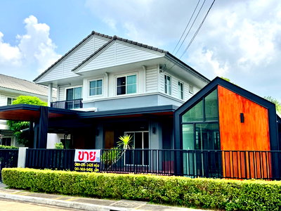 ขายบ้านเดี่ยว : ขายบ้านเดี่ยว ชัยพฤกษ์ รามอินทรา-วงแหวน แปลงมุม 4 ห้องนอน 4 ห้องน้ำ 2 ห้องอเนกประสงค์ 2 ห้องครัว พื้นที่ใช้สอยกว่า 220 ตร.ม. ตกแต่งสไตล์โมเดิร์น