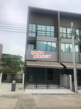 ให้เช่า ทาวน์โฮม 3 ชั้น 25.7 ตรว.ห้องมุม มีพื้นที่ด้านข้าง อยู่ กลางเมือง วัชรพล