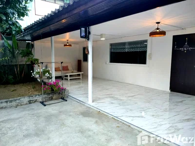 เช่าบ้านเดี่ยว วิทยาลัยดุสิตธานี : บ้านเดี่ยวให้เช่า 3 ห้องนอน ใน บางนา, กรุงเทพมหานคร 6239246