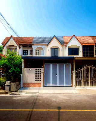 ทาวน์โฮม เดอะ สแควร์ บางใหญ่ : บ้านสวย  พร้อมอยู่  หมู่บ้านบัวทอง 2  ทาวน์เฮ้าส์ 3 ห้องนอน   MRT สถานีคลองบางไผ่ อยู่หน้าหมู่บ้าน  ใกล้เซ็นทรัล เวสเกต